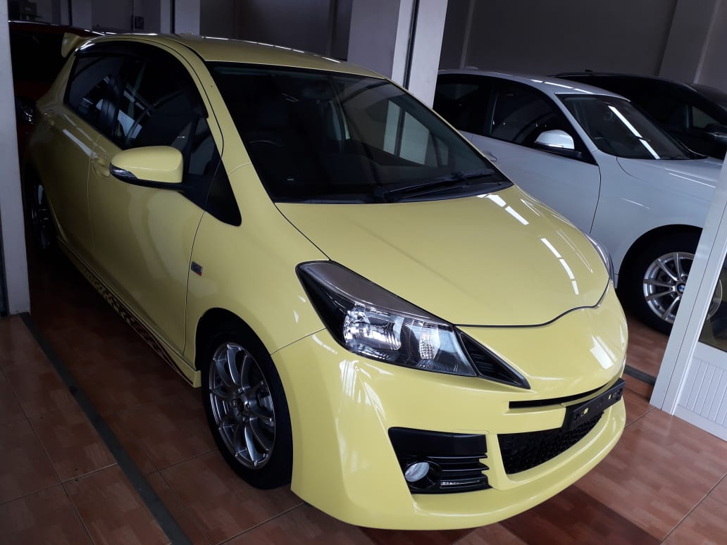 Toyota vitz 2014