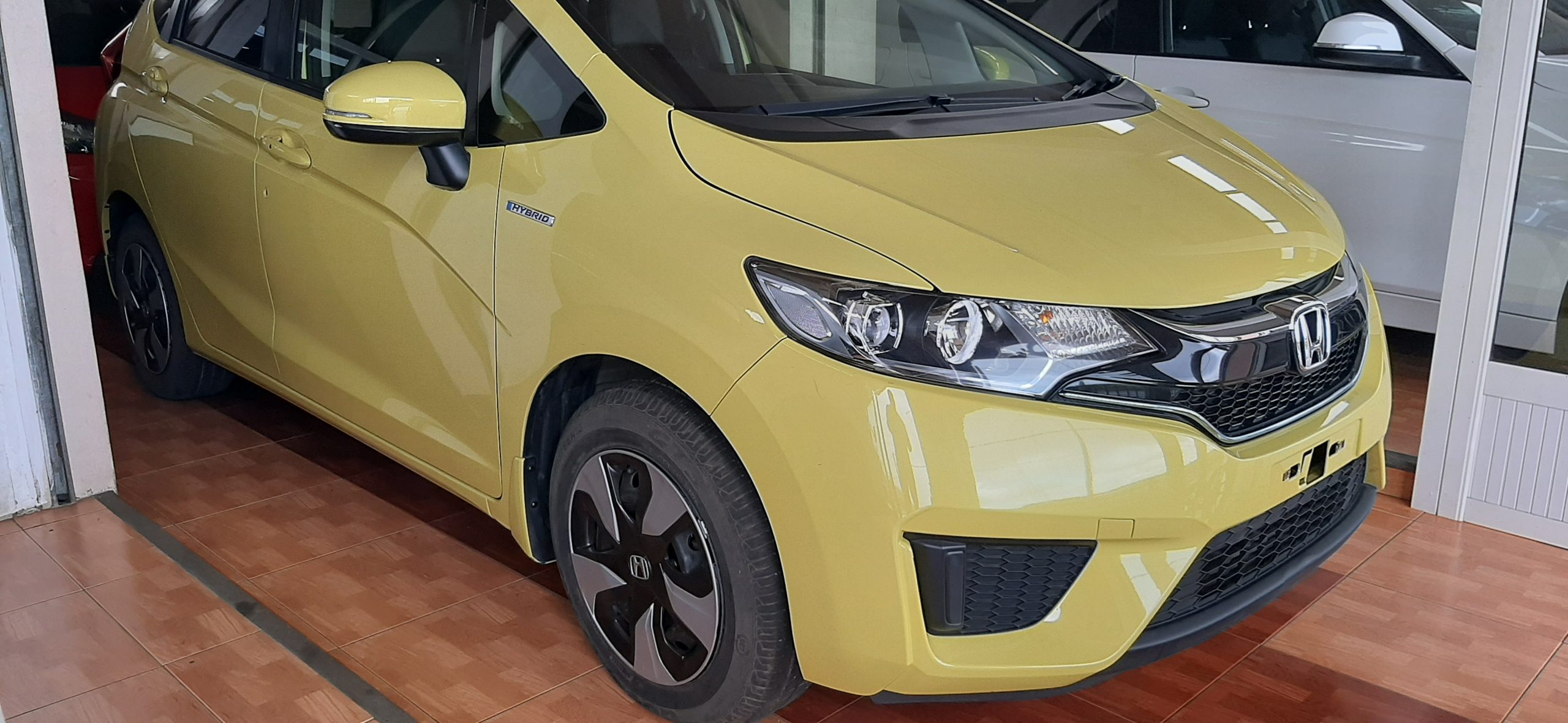 Honda fit hybrid gp5